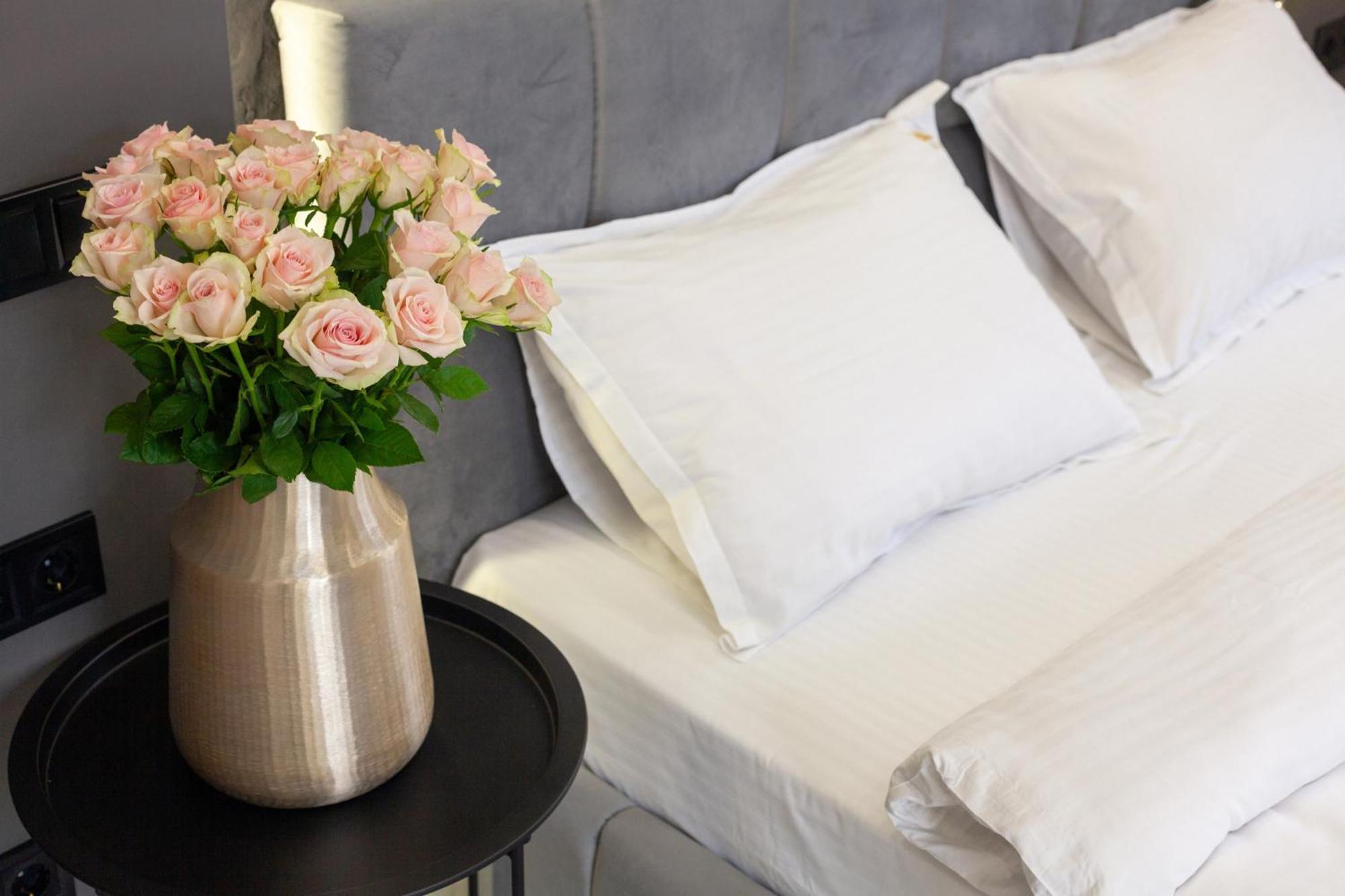 לבוב Royal Romantic Apartment With Bathtub מראה חיצוני תמונה